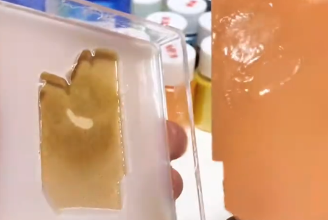 鉑金硅膠遇到光敏樹脂就發(fā)粘不干？2招高效解決中毒難題