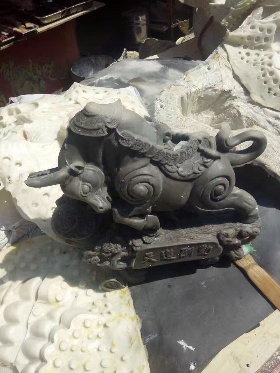 如何使用工業級模具硅膠制作模具？