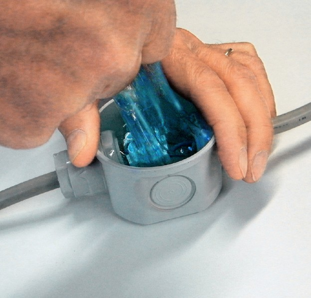 模具硅膠低溫包膠工藝是什么？